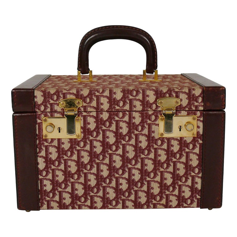 George Leather Travelling Vanity Case with Fitted Interior, 1920s, Set of  15 for sale at Pamono