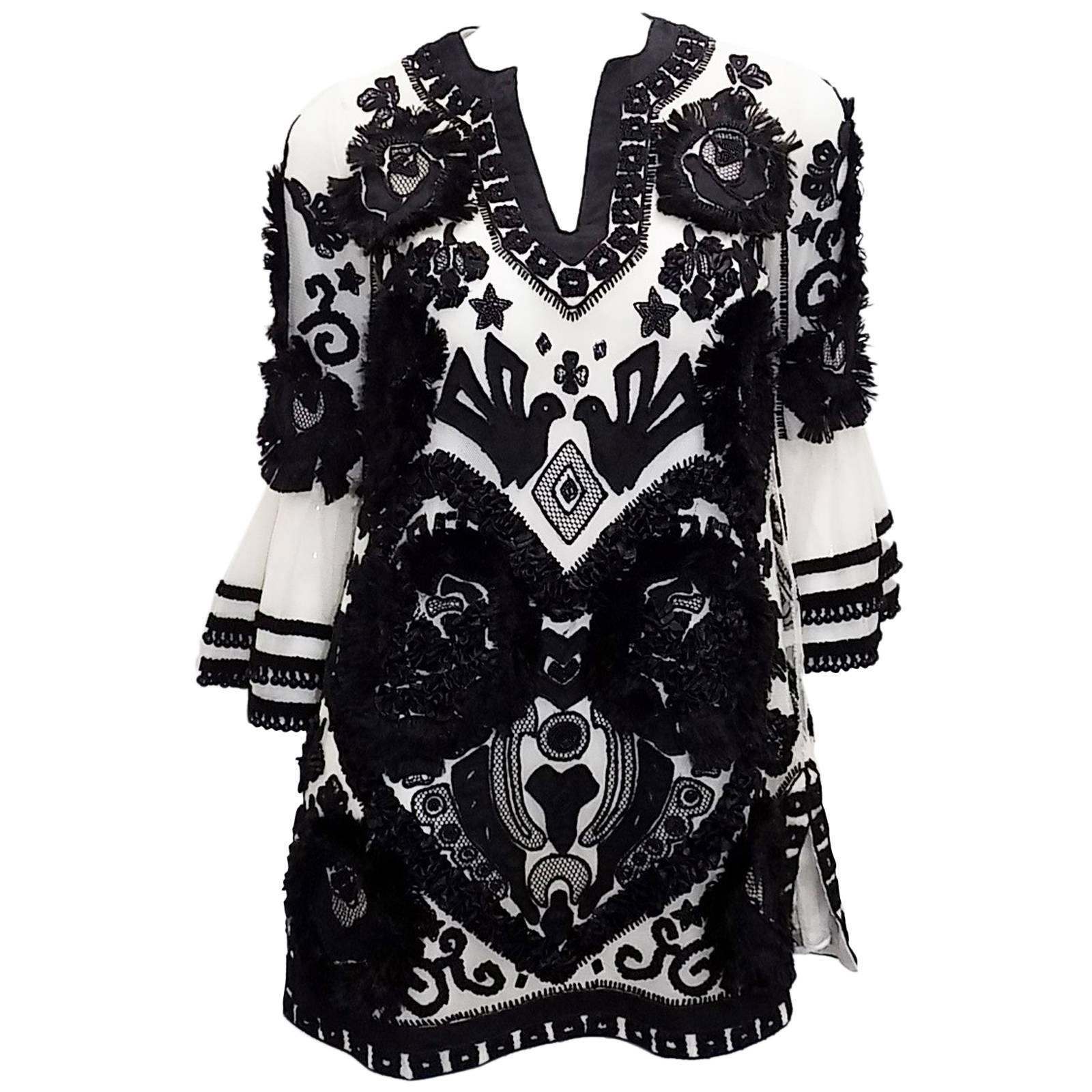 Anna Sui vintage embroidred black and white tunic top blouse 
