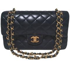 Chanel Vintage Marineblaue 9" Classic 2.55 Umhängetasche mit doppelter Klappe