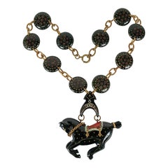 Seltene Art-Déco-Halskette mit Bakelit-Karussellpferd