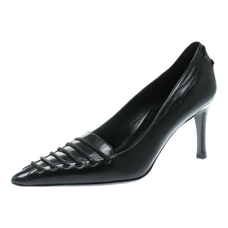 Gucci Black Leather Pointed Toe Pumps Size 34 For Sale