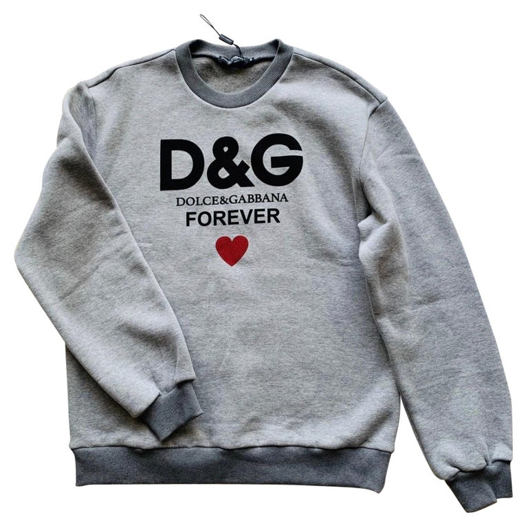 Dolce and Grey DG logo top For Sale at 1stDibs