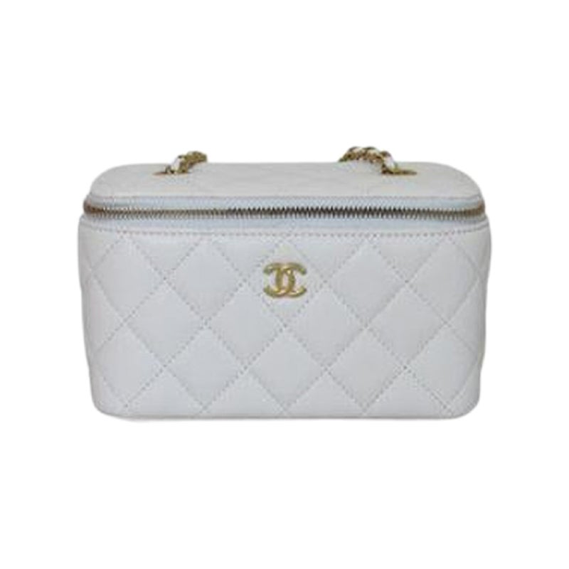 Chanel Zipped Key Holder Quilted Lambskin at 1stDibs chanel key