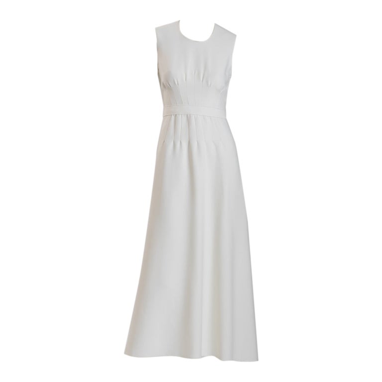 Giambattista Valli Ivory Crepe Sleeveless Wedding Gown Dress EU 40 For Sale