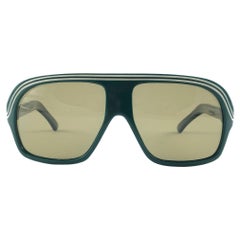 Retro Polaroid 8680 Green Aviator Sunglasses 1980s Made In France