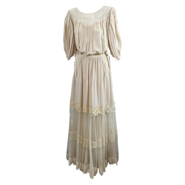 Art Deco Gold Lace and Beaded Flapper Dress For Sale at 1stDibs