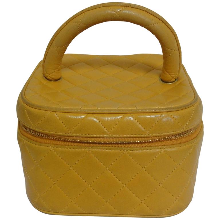 Vintage CHANEL yellow quilted lambskin cosmetic, make up case, mini ...