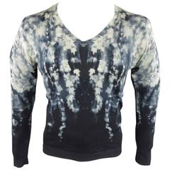 ALEXANDER MCQUEEN Men's Size S Navy & Cream Kaleidoscope Print Wool Pullover