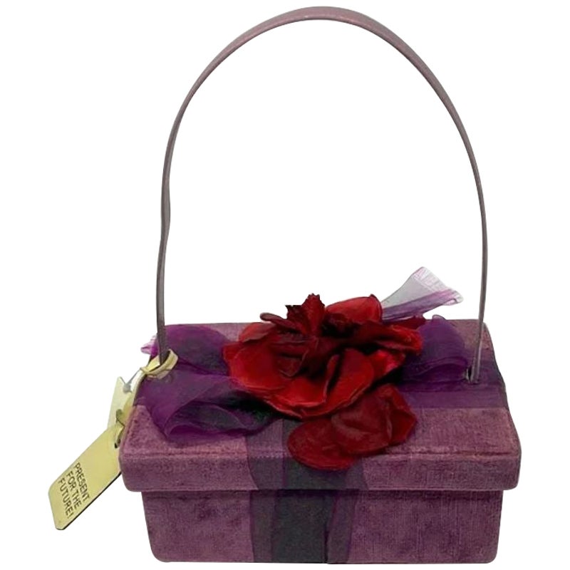 Moschino Y2K Jahr 2000 Lavendel Samt Box Tasche Blume im Angebot