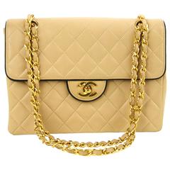 CHANEL Quilted Lambskin Single Medium Flap