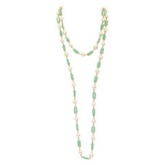 vintage CHANEL 93A green Gripoix poured glass beads faux Pearl sautoir necklace