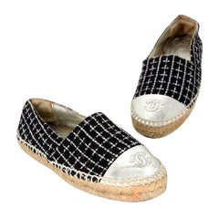 Chanel Espadrille 38 Tweed Canvas CC Cap Toe Flats aus Segeltuch CC-0712N-0007