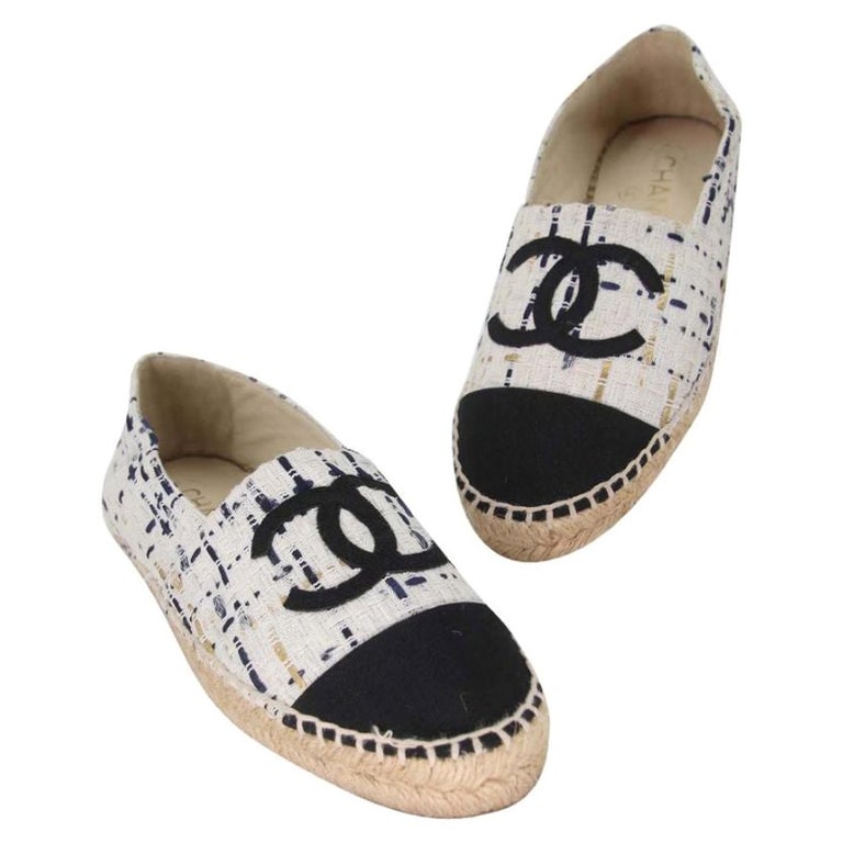 Chanel Espadrille 38 Tweed Leather Cap Toe Flats CC-0916N-0002 For Sale at  1stDibs