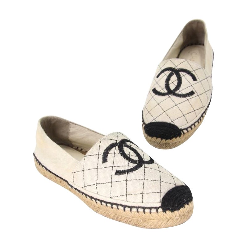 Chanel Espadrille 37 Tweed Canvas Leather CC Cap-Toe Flats CC