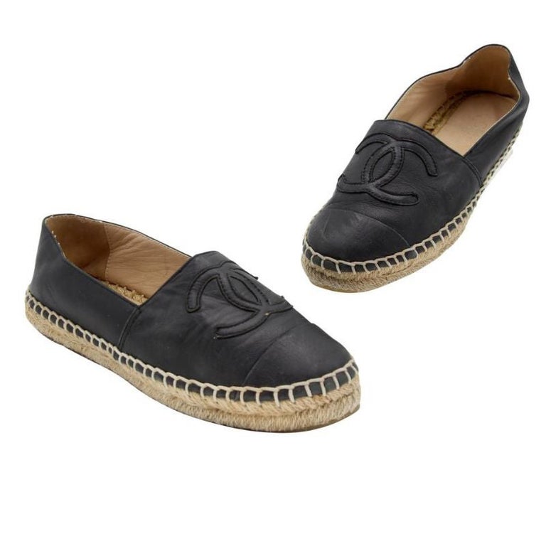 Chanel Espadrille 38 Leather CC Double Stacked Flats CC-0225N-0049 For Sale  at 1stDibs