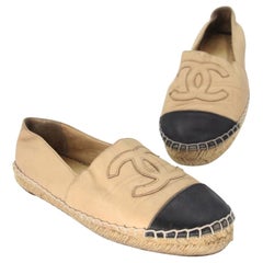 Chanel Embroidered Espadrille 38 Cap Toe Leather Flats CC-0915N-0001