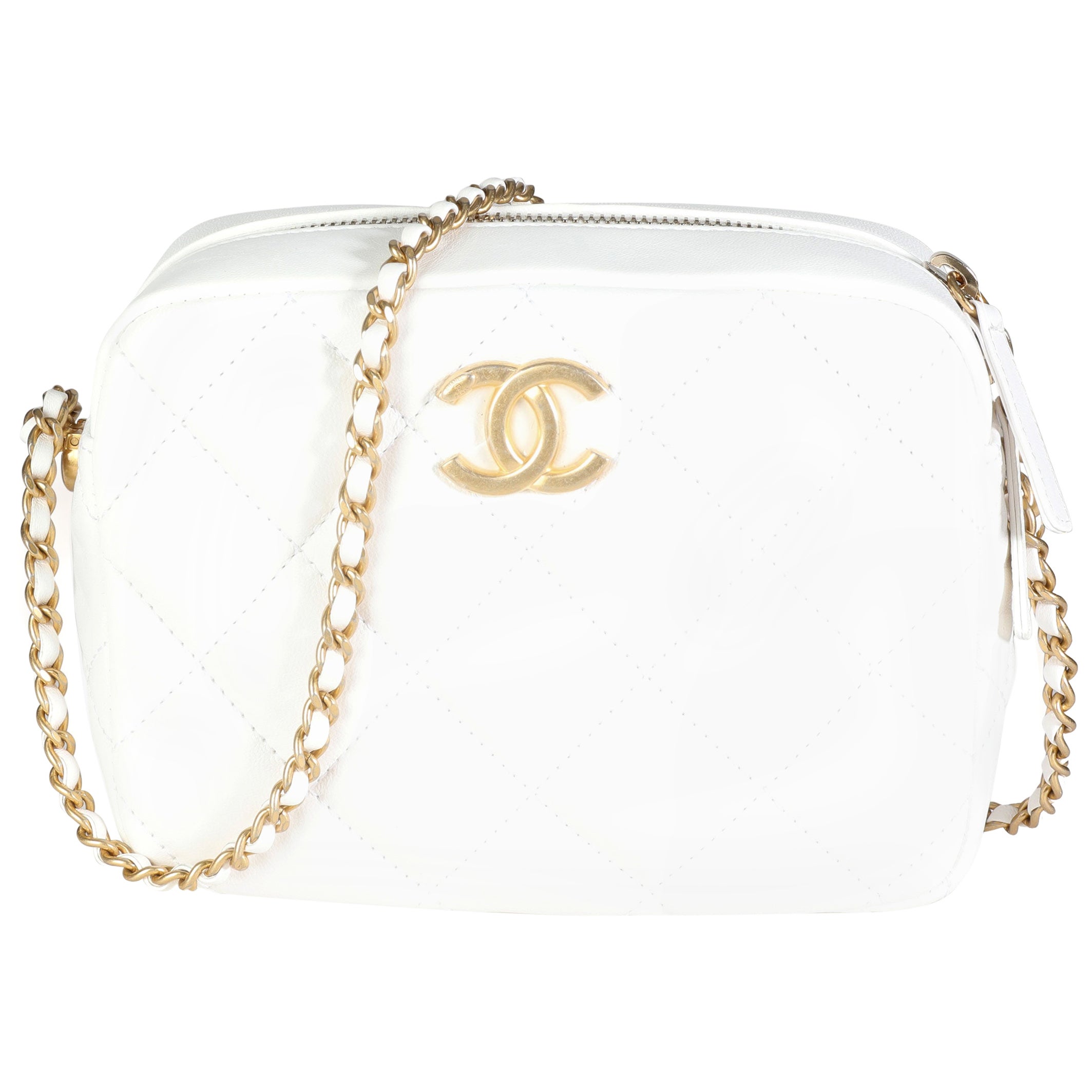 CHANEL Quilted Leather Camera Case in White 2005 - 2006 – COCOON
