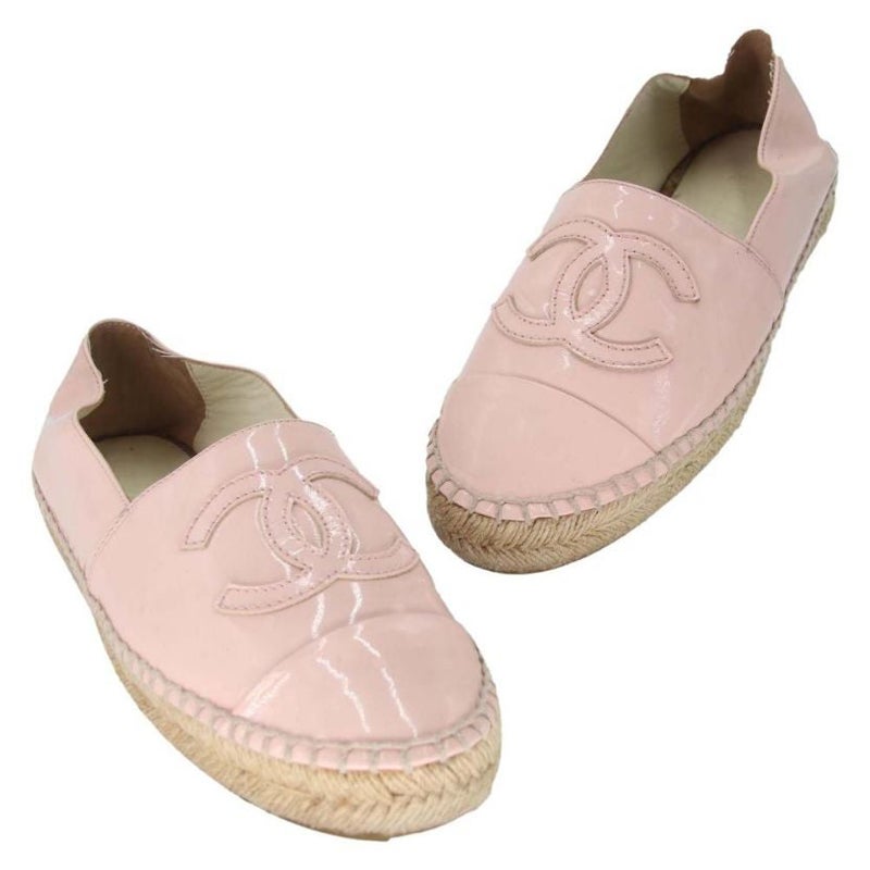 Chanel Pink Patent Leather CC Cap-Toe Espadrille Flats CC-S0224P-0002 For Sale