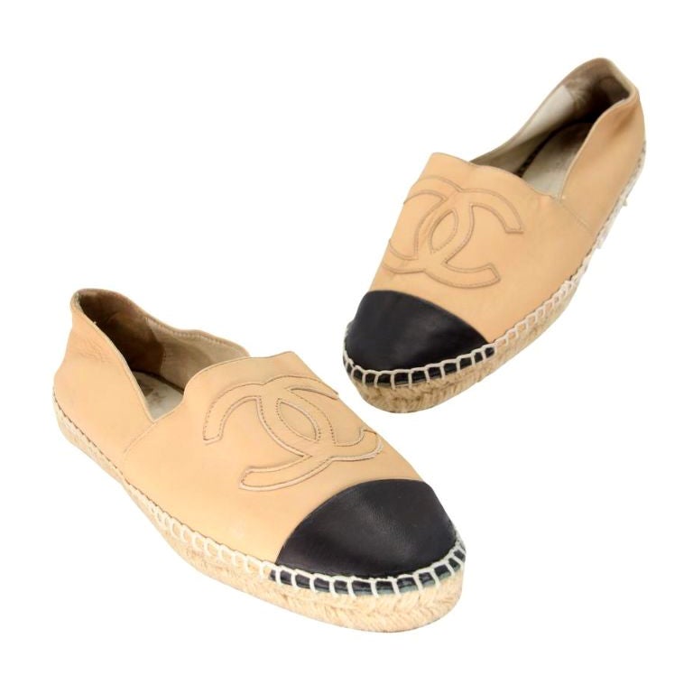 Chanel CC gray Black Lambskin Leather Espadrilles Shoes Size 40 gum sole