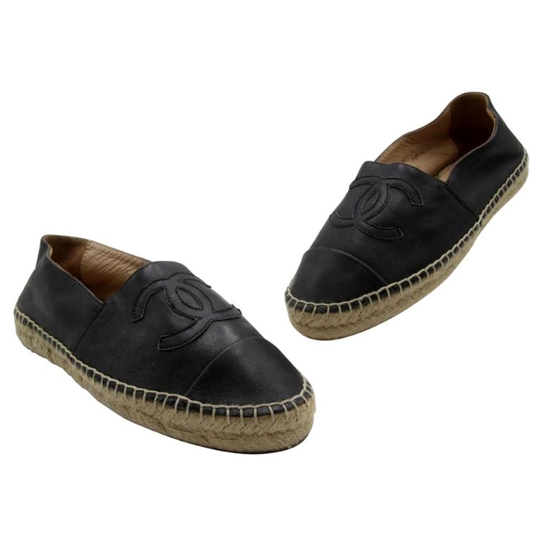 Chanel Espadrille 38 Leather CC Double Stacked Flats CC-01217P-0004 at  1stDibs