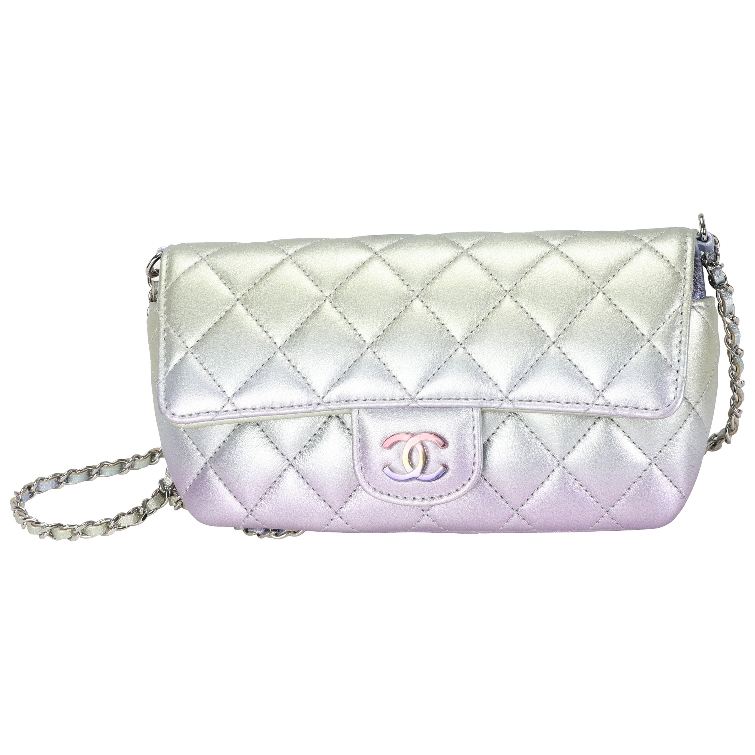 Chanel Gradient Metallic Quilted Calfskin Leather Clutch Bag Silver