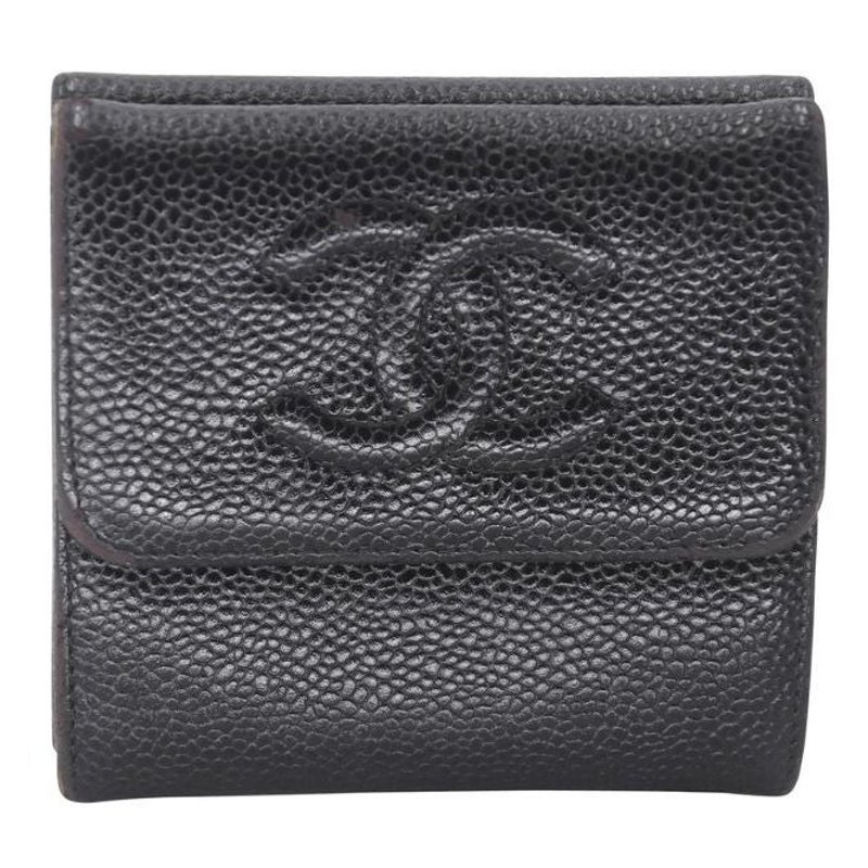 Chanel Compact Bifold Leather Caviar Purse Wallet CC-0624N-0013 For Sale