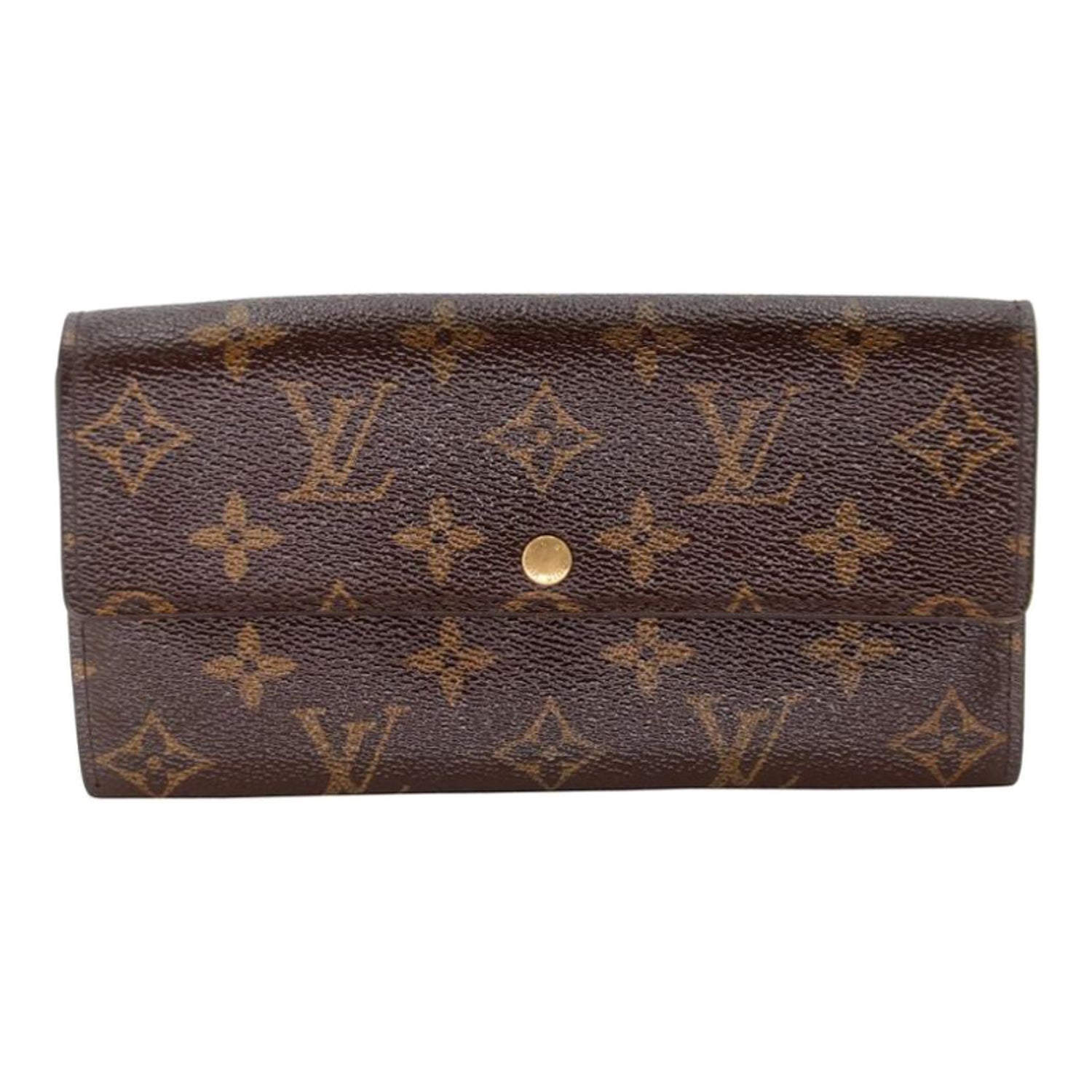 Louis Vuitton Etoile GM Quilted Leather LV Wallet LV-1104P-0009 For Sale at  1stDibs