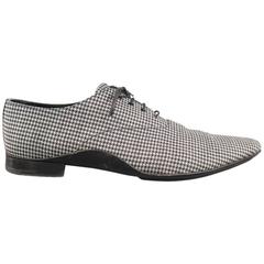 PRADA Size 12 Gray & Black Houndstooth Fabric Pointed Lace Up