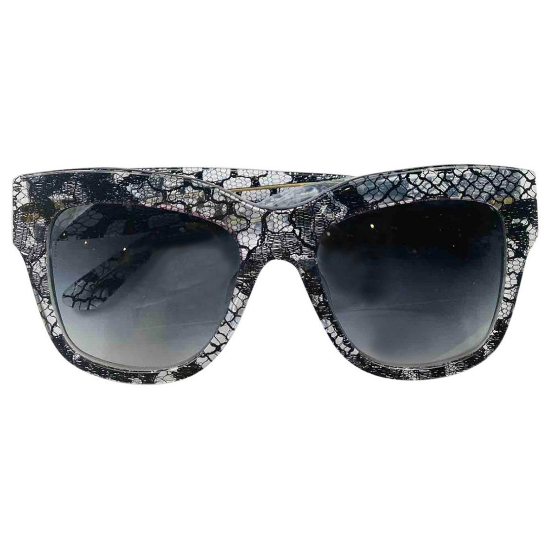 Dolce & Gabbana Plastic Black Sicily
Taormina Lace printed sunglasses For Sale