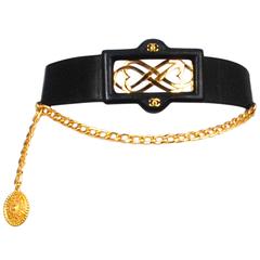 Chanel leather belt with infinity buckle and chain