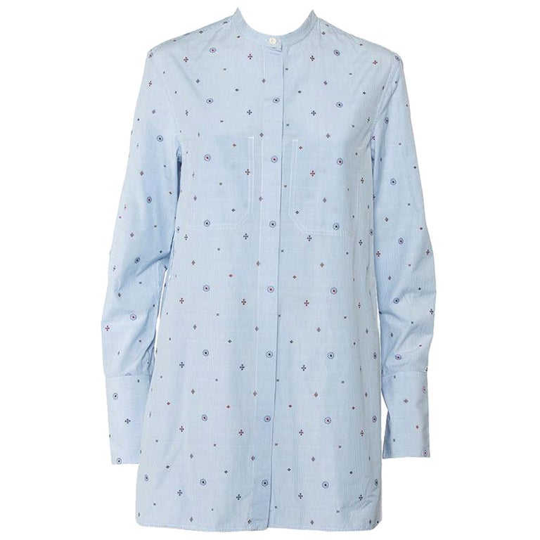 Céline - Robe chemise asymétrique brodée à ourlet asymétrique en coton rayé  bleu, taille M sur 1stDibs