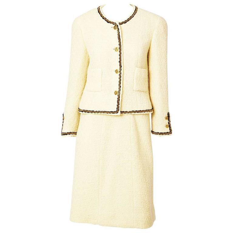 Chanel Classic Ivory Wool Boucle Suit For Sale at 1stDibs | boucle suit  chanel, boucle suits