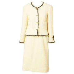 Chanel Classic Ivory Wool Boucle Suit For Sale at 1stDibs | boucle suit ...