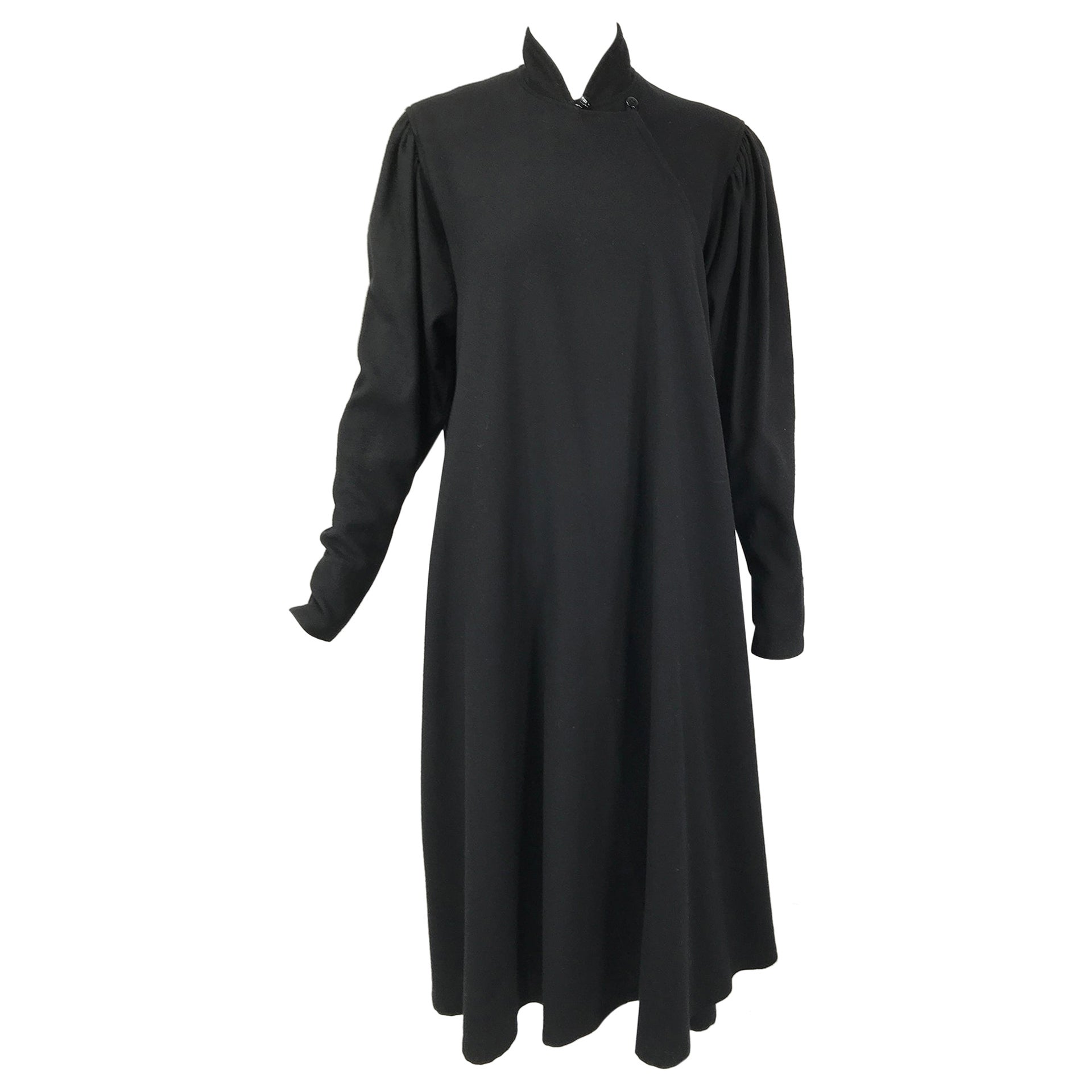 Kenzo Manteau de style Cheongsam en laine noire à double face, années 1980 en vente
