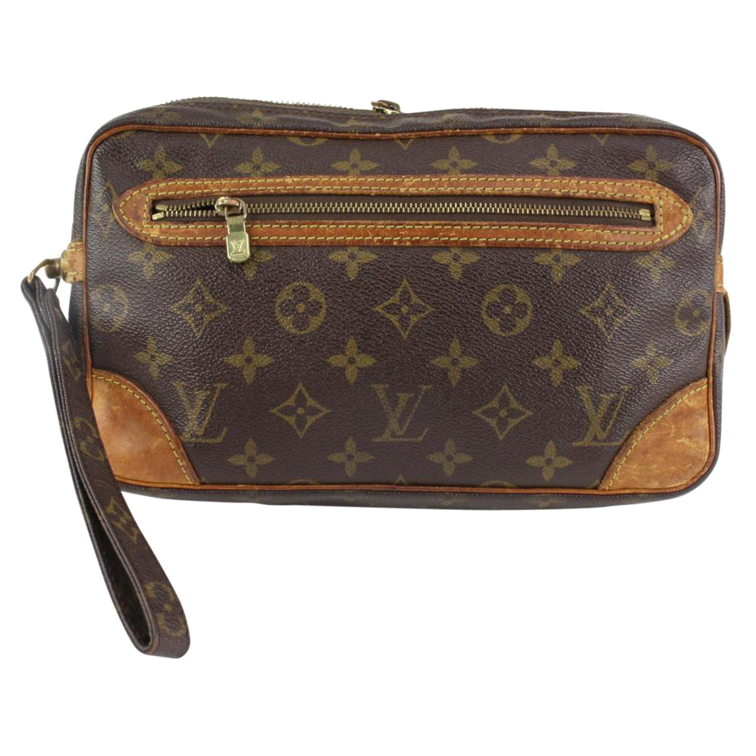 Limited Edition:Brand New/Louis Vuitton Speaker Clutch in brown monogram  canvas For Sale at 1stDibs