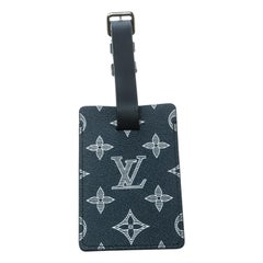 Louis Vuitton Blue Savane Canvas Chapman Brothers Lion/Elephant Silver Tone  Key Holder / Keychain Louis Vuitton | The Luxury Closet