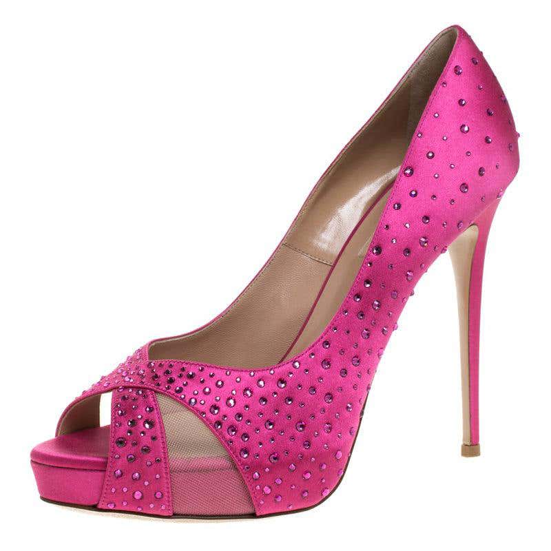 Gucci Pink Satin Crystal Embellished GG Interlocking Ankle Strap ...