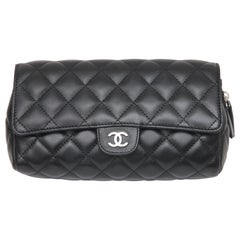 CHANEL Sac à main en cuir d'agneau noir matelassé O-Coin Case Gold 13C 2013