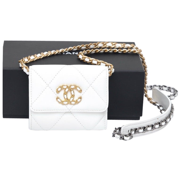CHANEL White Quilted Leather Mini 19 O-Coin Purse Wallet Chain Cardholder  Bag For Sale at 1stDibs