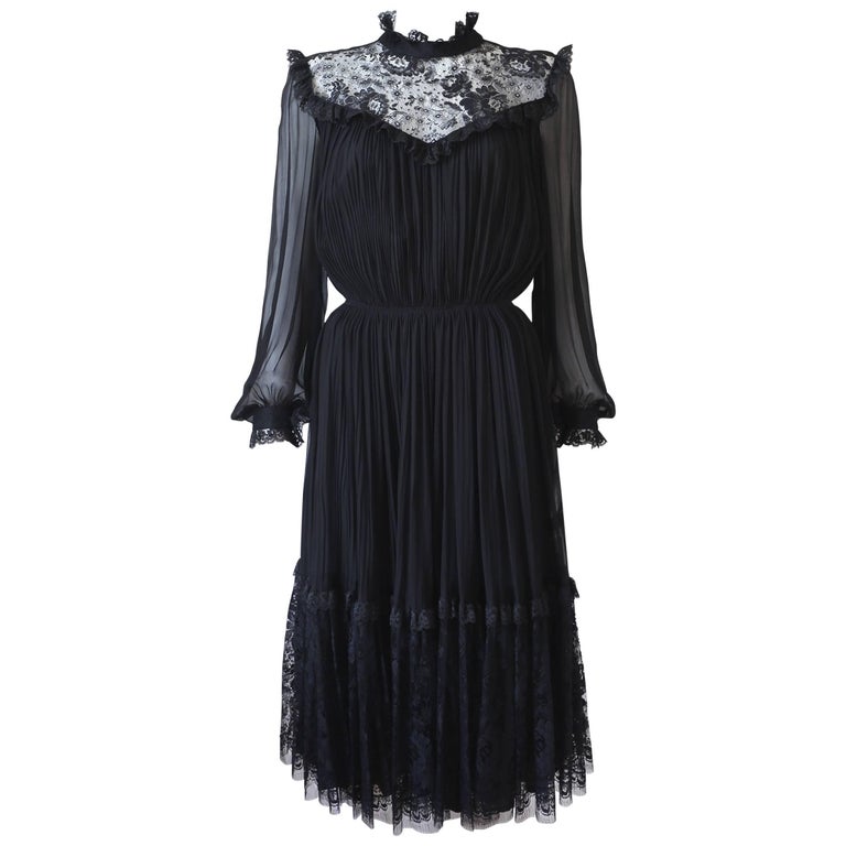 Hardy Amies pleated evening dress with lace, c. 1970s