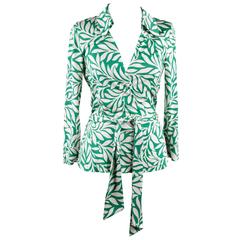 DIANE VON FURSTEMBERG VINTAGE Green White Silk JILL TOP Blouse WRAP SHIRT 4 10