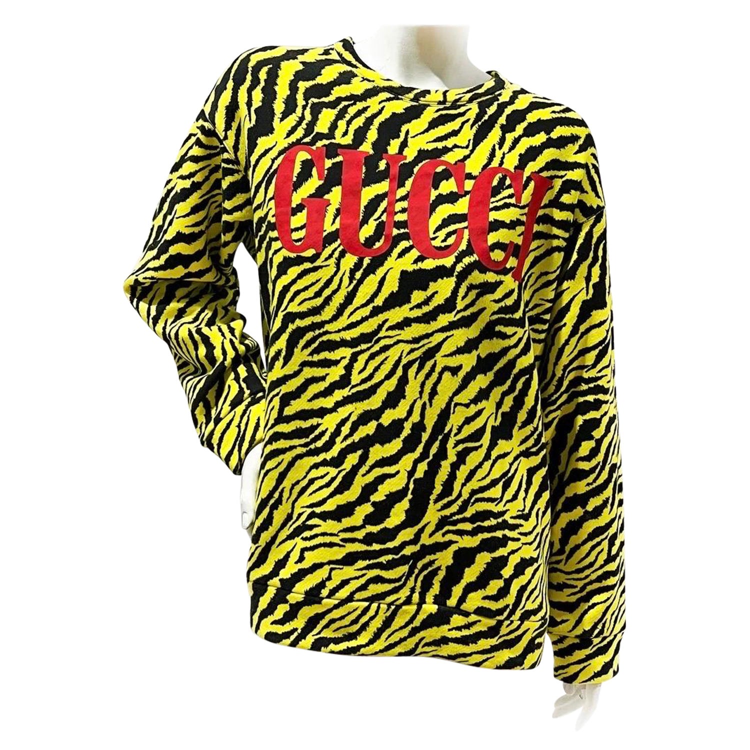 Gucci Print Logo Sweatshirt (2019) For Sale at 1stDibs