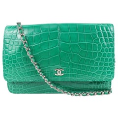 Chanel Ultra Rare Emerald Green Alligator Wallet on Chain SHW WOC 46cz414s