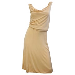 1970s Halston Jersey de seda Champagne Slinky Vestido sin mangas Vintage 70s