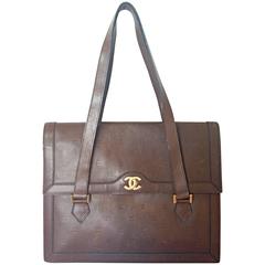 70s, 80s vintage CHANEL cocoa brown calfskin handbag with gold tone CC motif