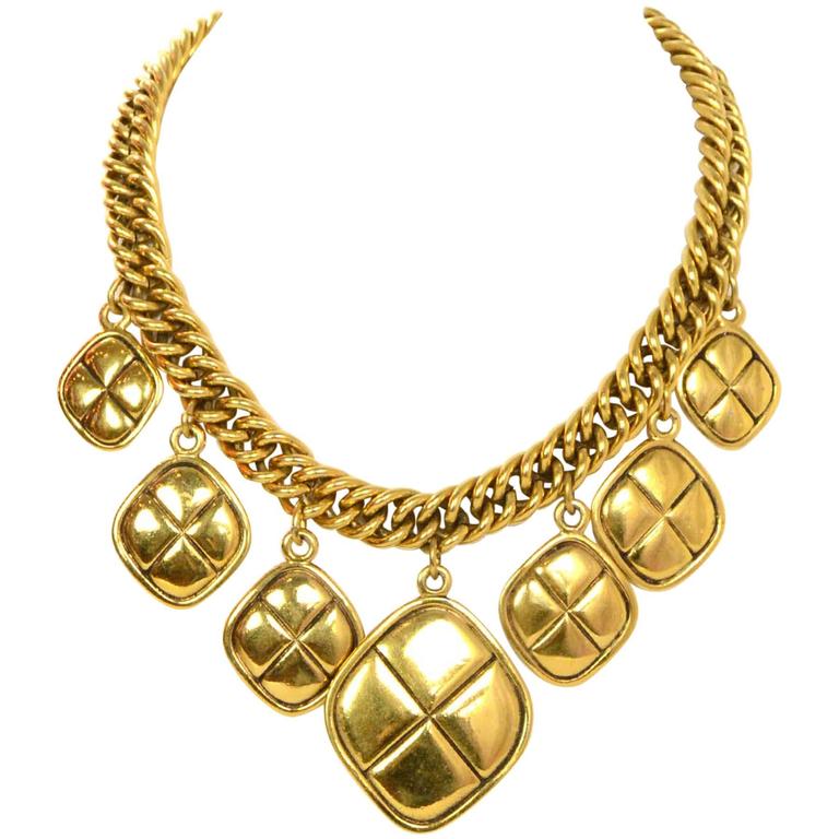 Chanel Gold Quilted Charm Choker Necklace For Sale at 1stdibs