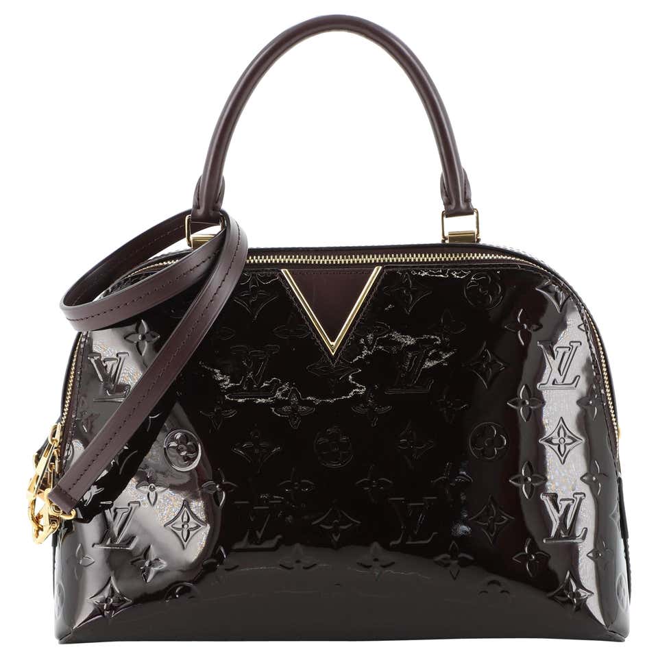 Louis Vuitton Pochette Flap Malletage Leather at 1stDibs