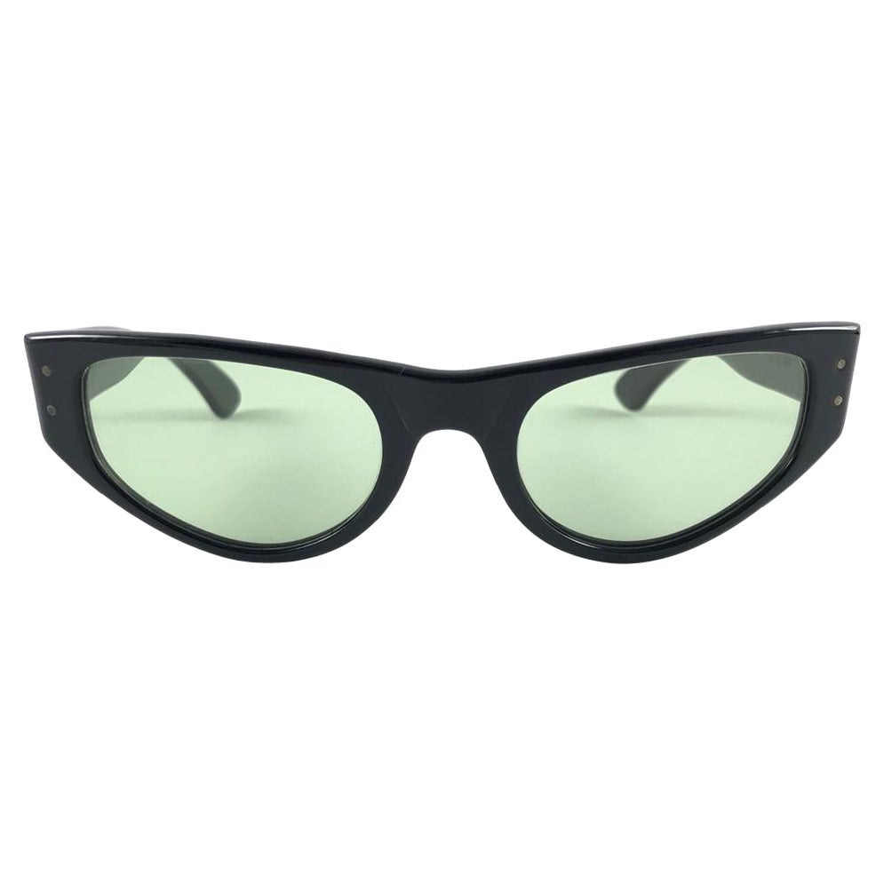  Vintage Ray Ban Playtime Black  1960's Mid Century G15 Lenses USA Sunglasses