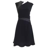 Vintage GEOFFREY BEENE Schwarzes Kleid mit Kapuzenärmeln und asymmetrischem Ausschnitt