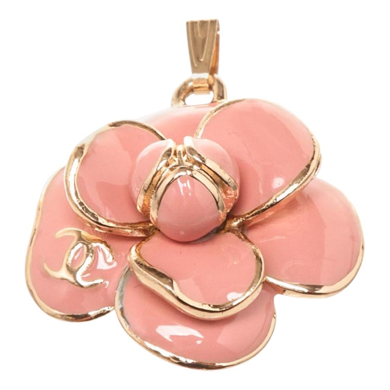 Chanel Camelia - 57 For Sale on 1stDibs | chanel camelia necklace 